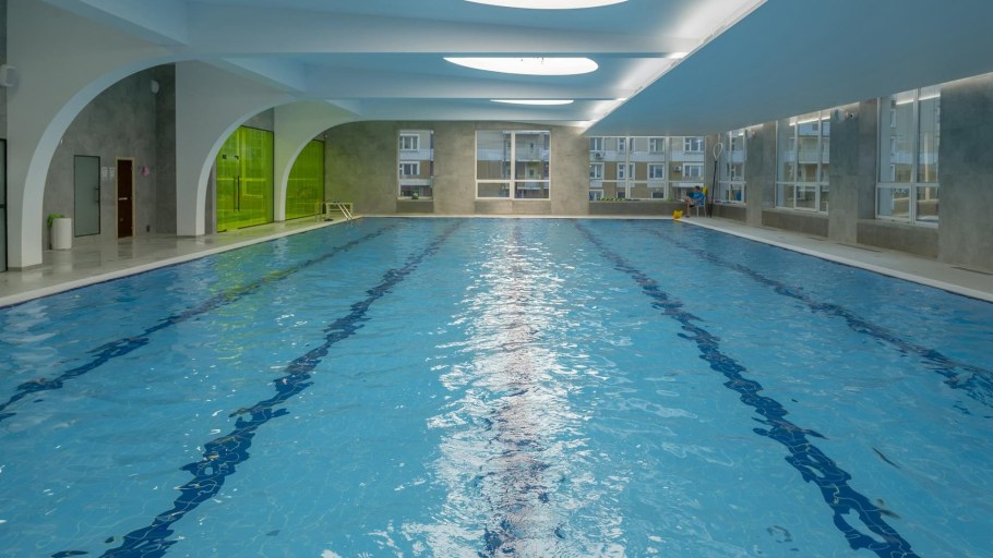 Encore Fitness бассейн