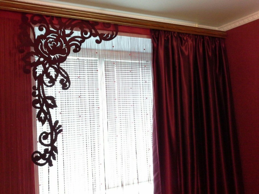 Угловой ажурный ламбрекен