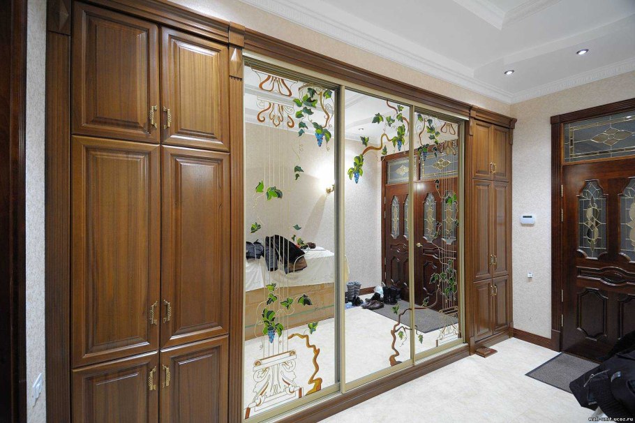 Шкаф в прихожую