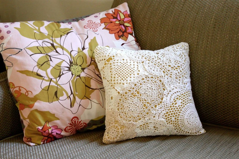 Диванные подушки