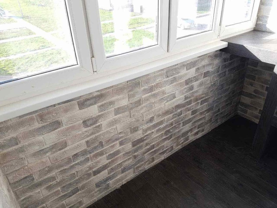 Отделка лоджии декоративным камнем