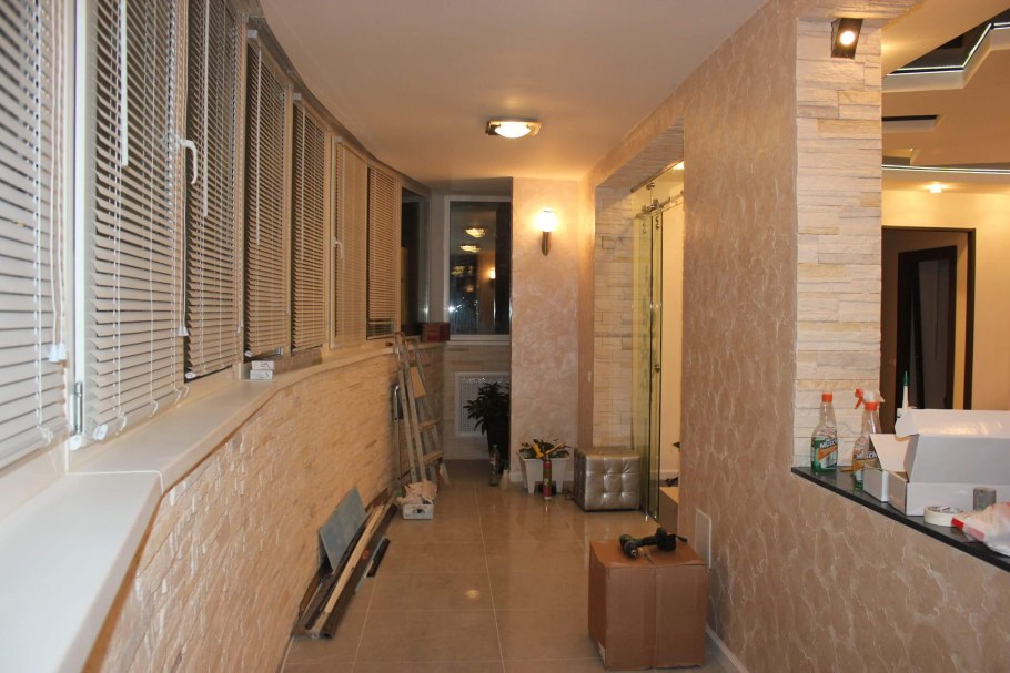 Отделка лоджии декоративным камнем