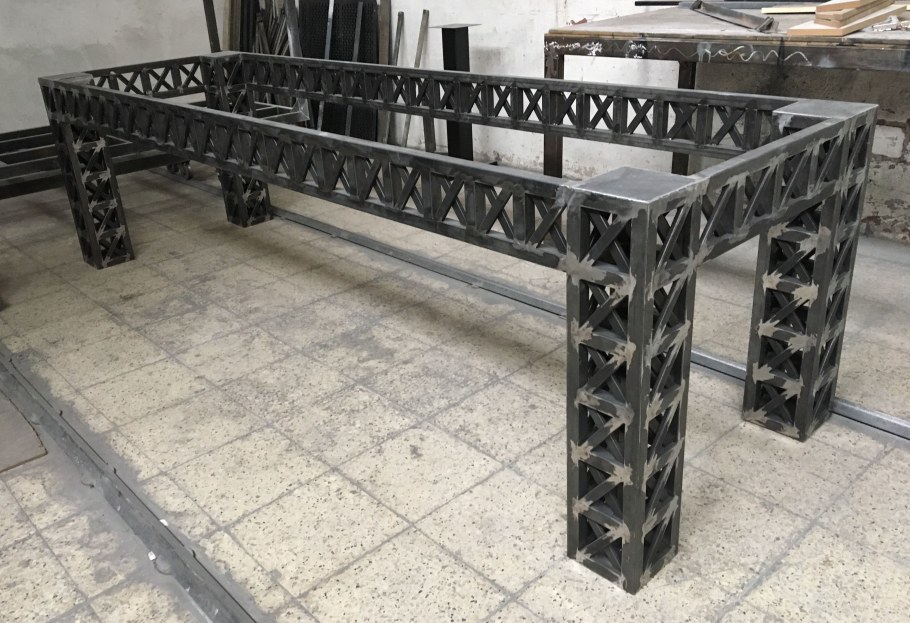 Изделия из профильной трубы