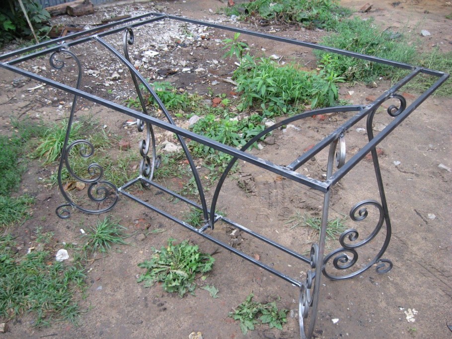 Металлические изделия из профильной трубы