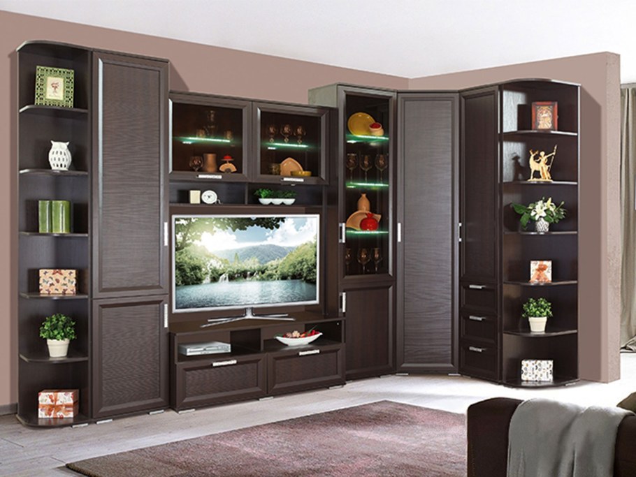 Угловая стенка в зал