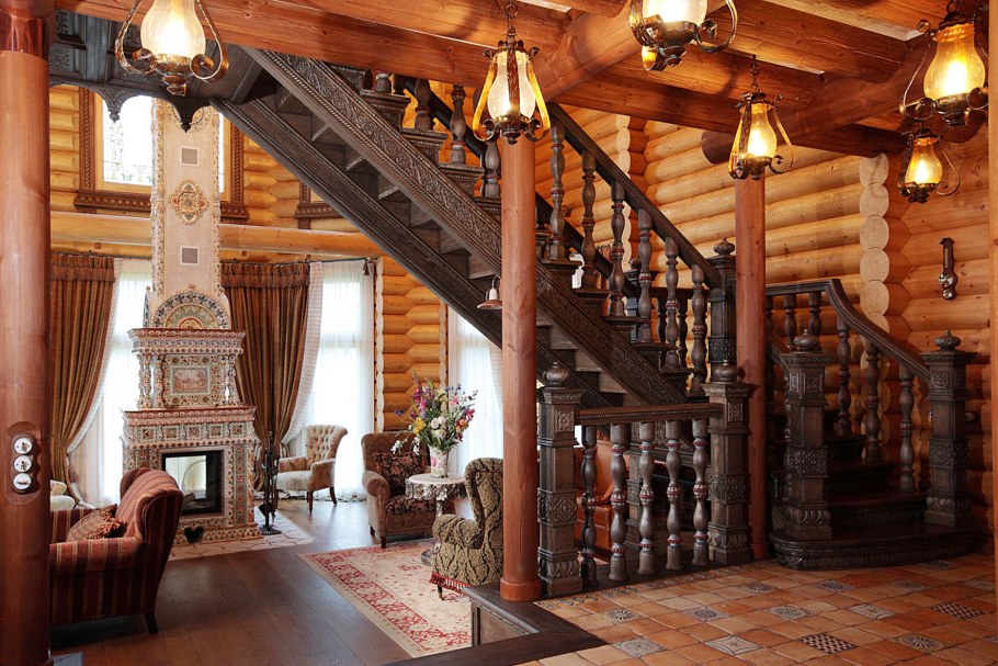 Русская изба пятистенок