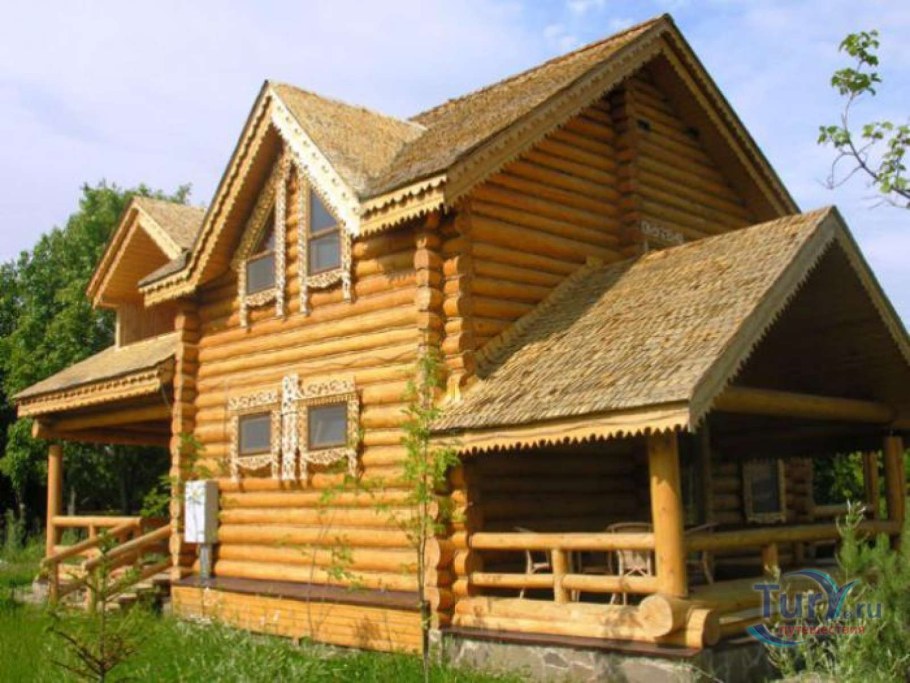 Деревенский дом сруб