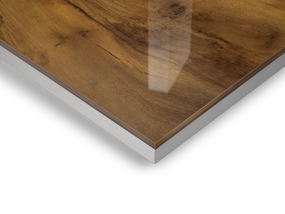 Фасад в алюминиевой рамке