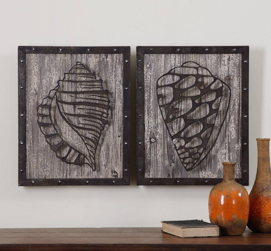 Панно из металлических предметов