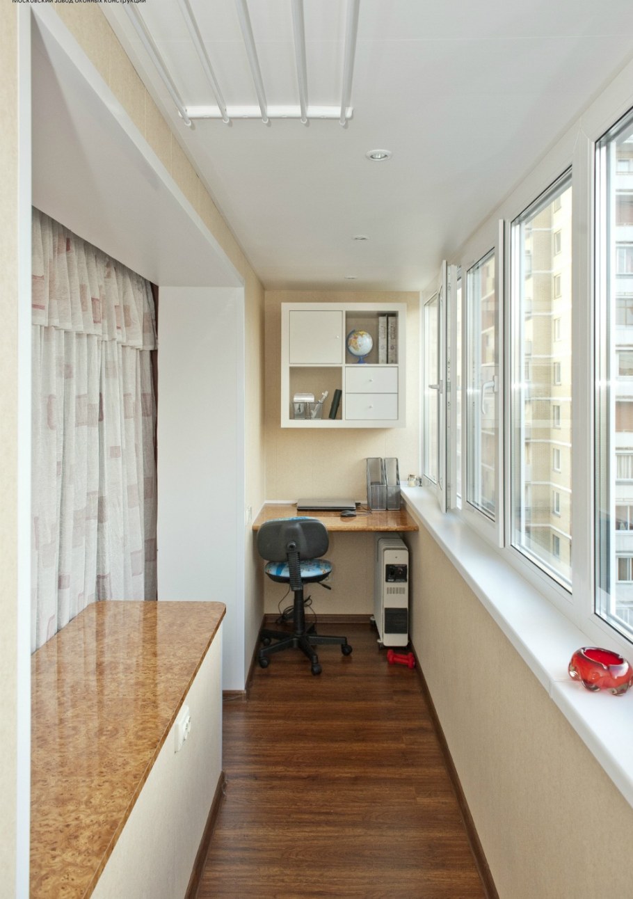 Отделка балкона