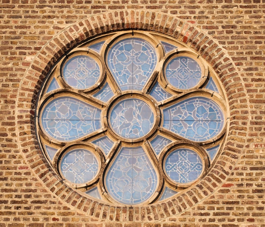 Круглые пластиковые окна