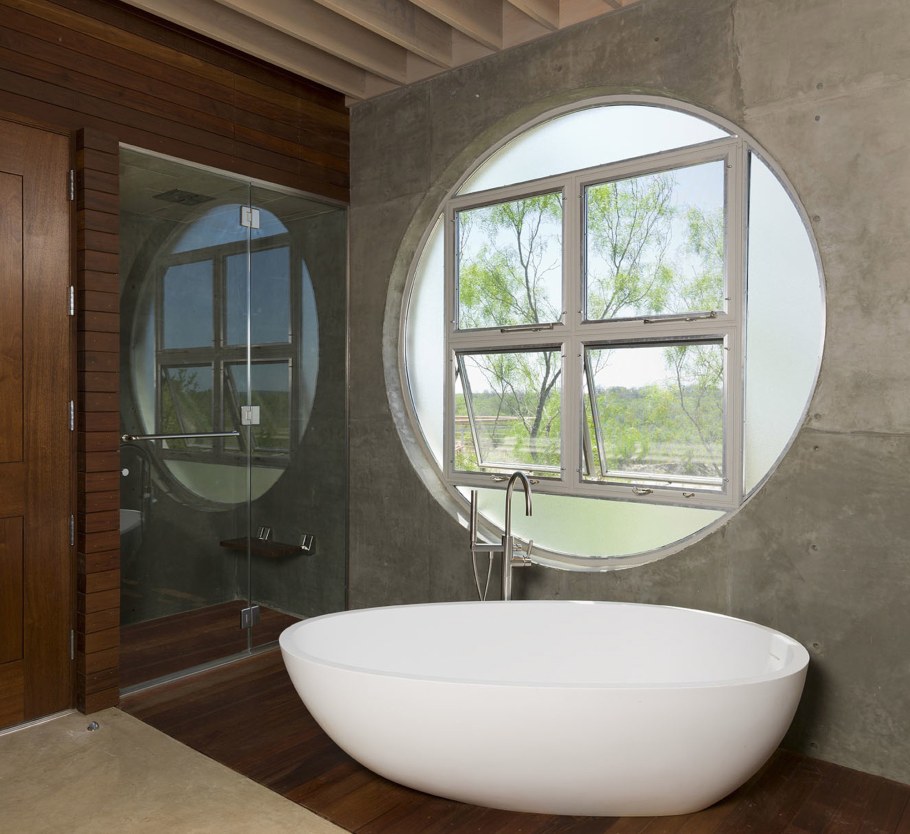 Круглая окно из профиля