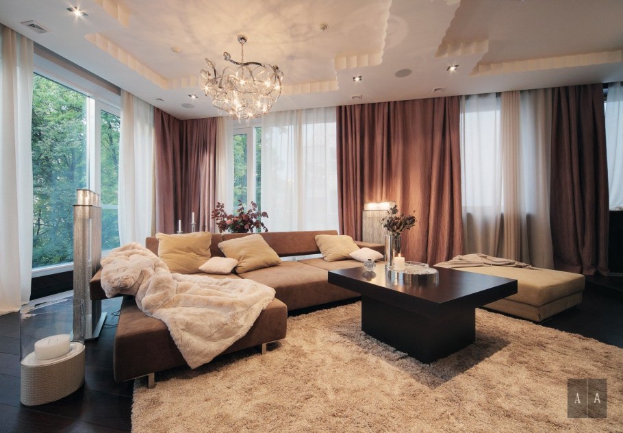 Гостиная с двумя окнами