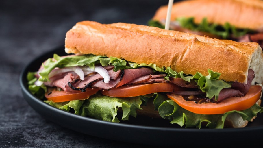 Сэндвич с тамбовским окороком