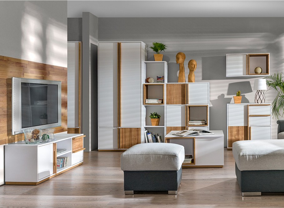 Гостиная белая с орехом