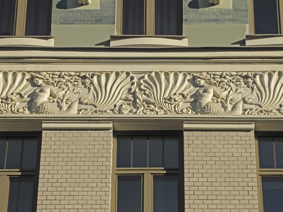 Что такое фриз на фасаде здания