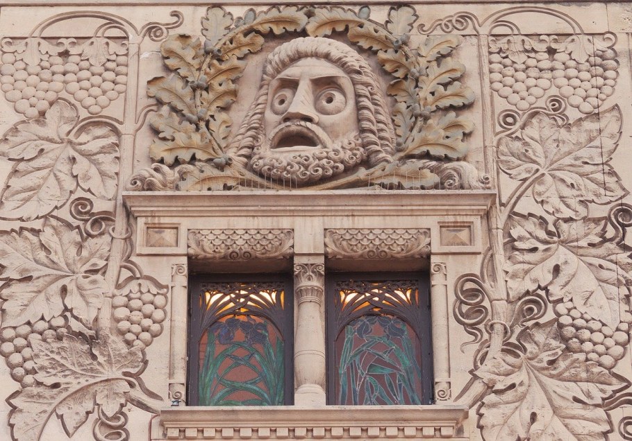 Орнамент на зданиях