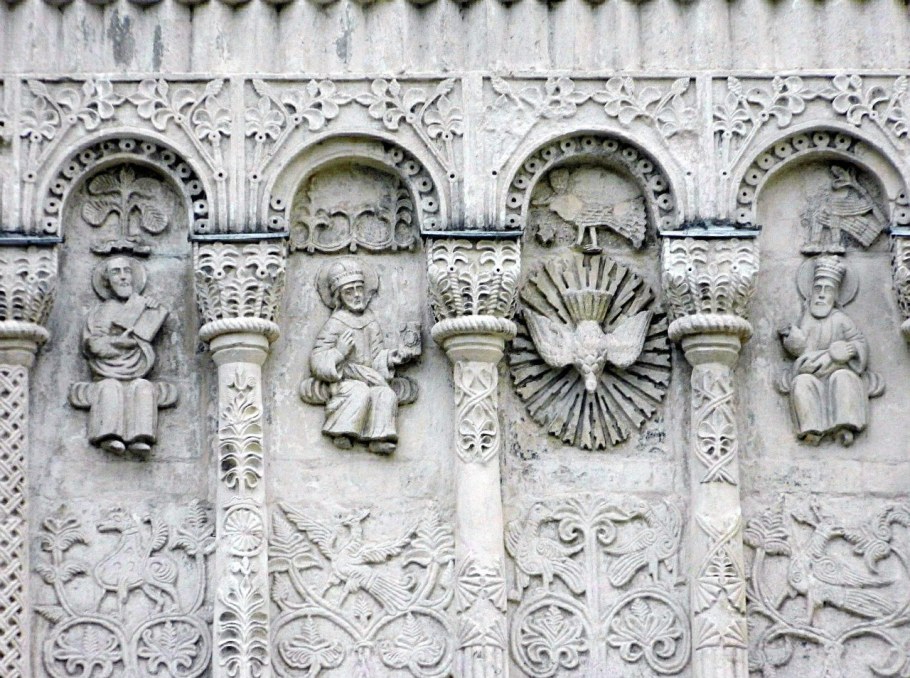 Белокаменная резьба Владимиро-Суздальской Руси