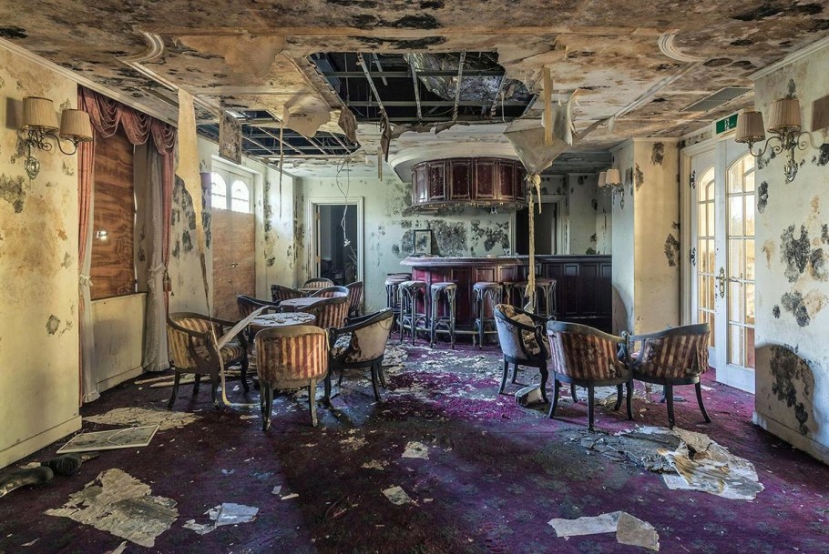 Заброшенный отель на острове Хатидзё Япония