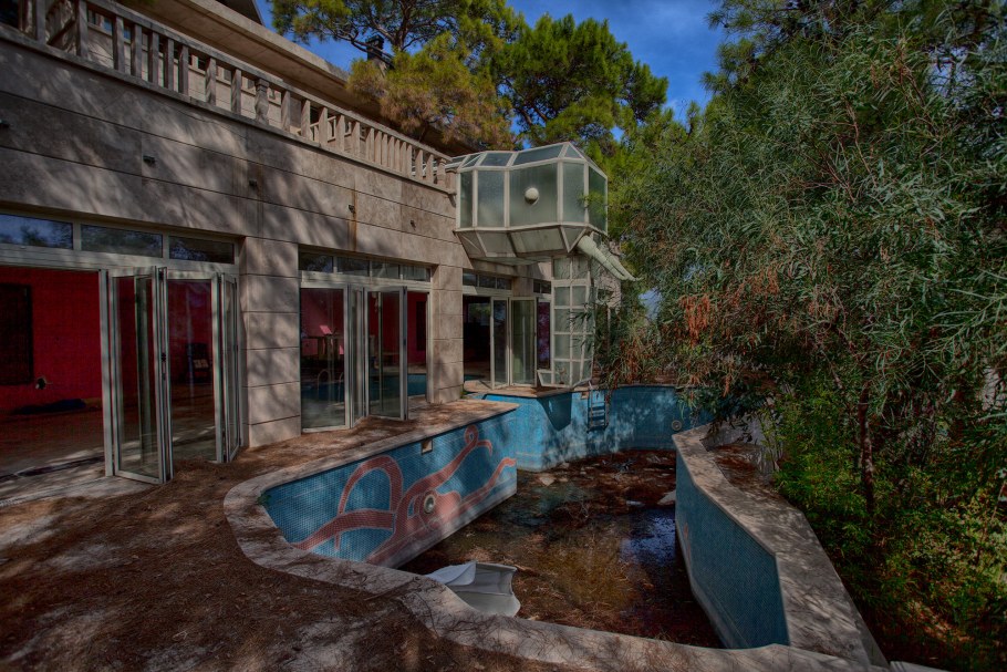 Заброшенная гостиница