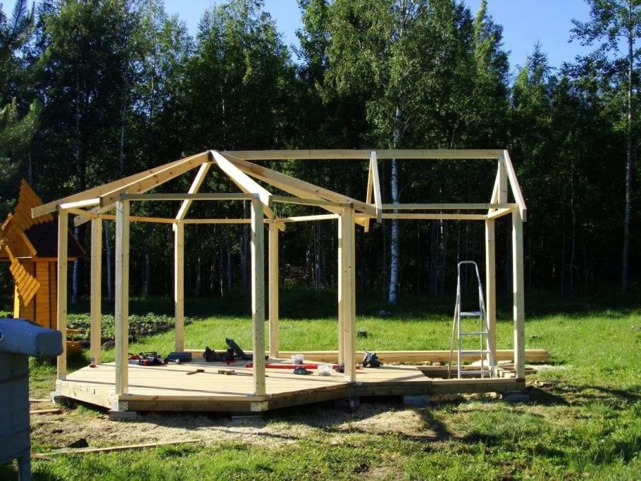 Беседка каркасная деревянная