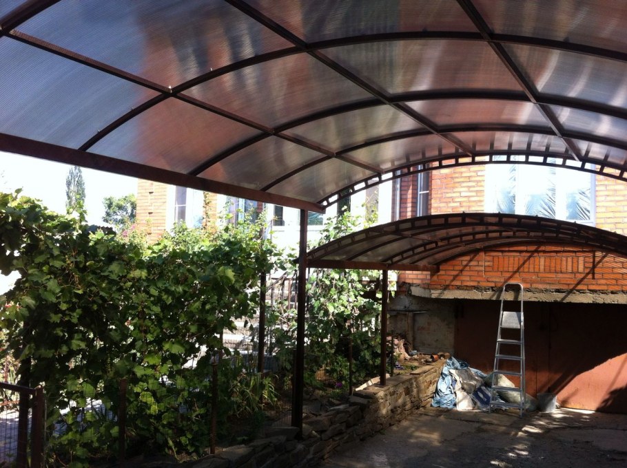 Двухъярусный навес