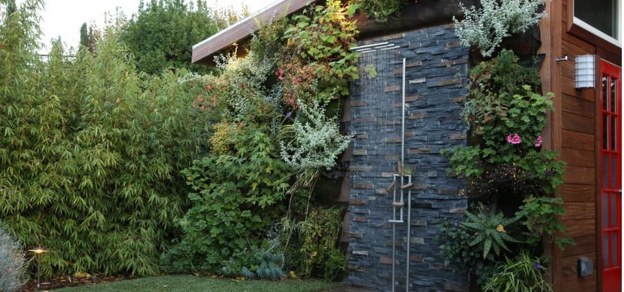 Летний душ в ландшафтном дизайне