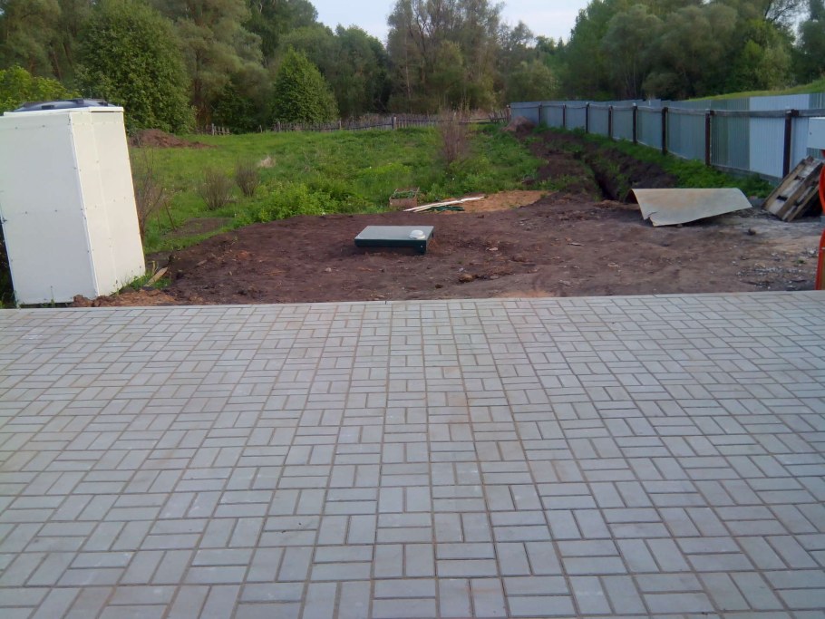 Площадка из тротуарной плитки