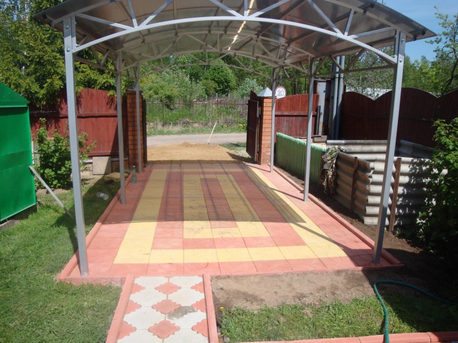 Тротуарная плитка под навесом