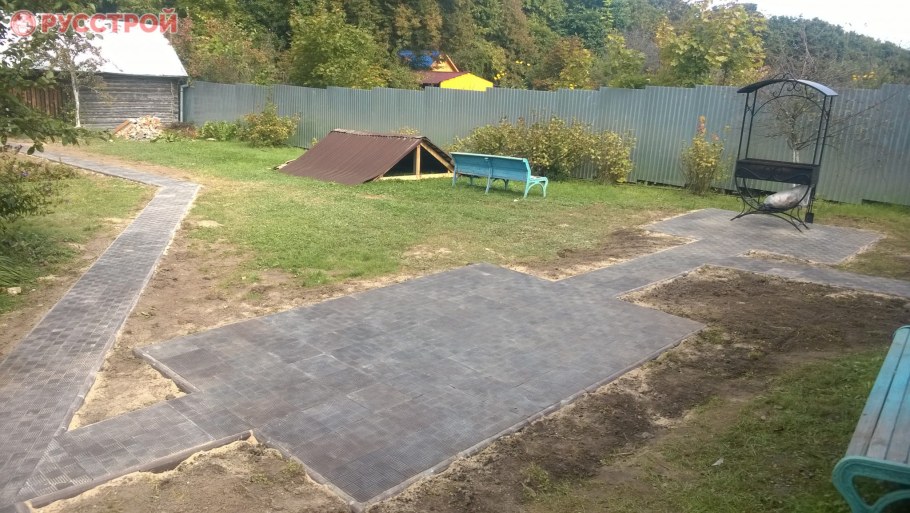 Площадка из брусчатки