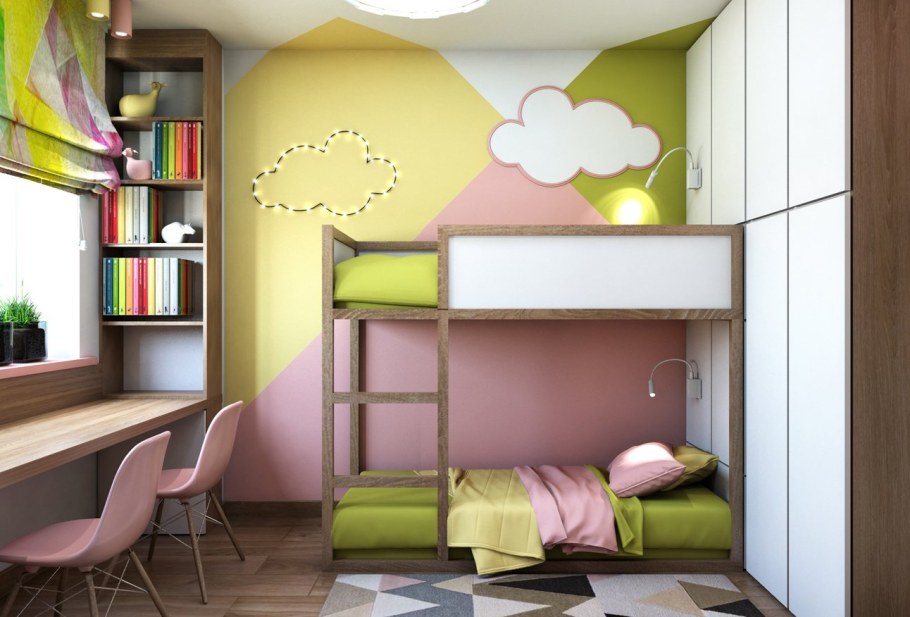 Уютная маленькая детская комната для мальчика