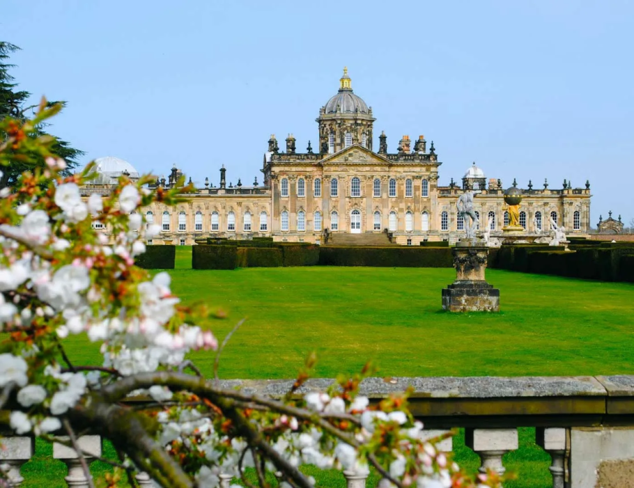 Дворец в поместье Касл Ховард Великобритания