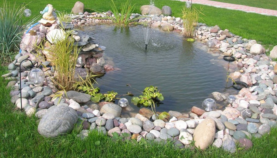 Отделка пруда Галькой