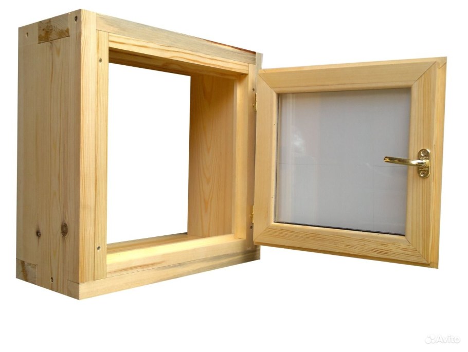 Окно в баню деревянное