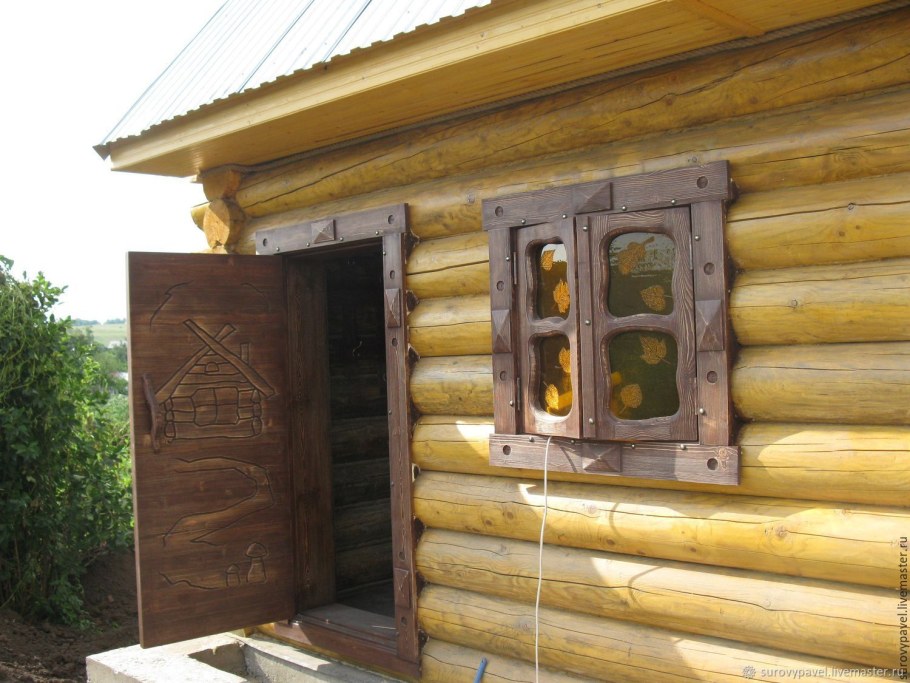 Окна в бревенчатой бане