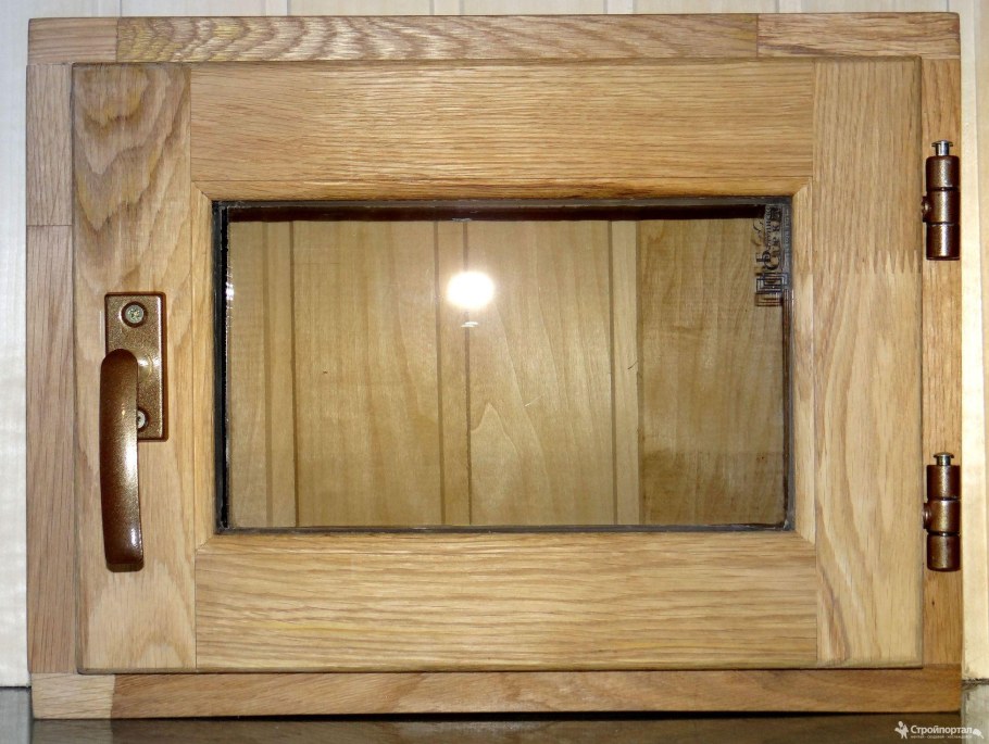 Деревянные окна для парной