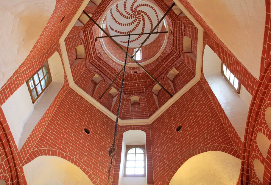 Крестовый вспарушенный свод в архитектуре