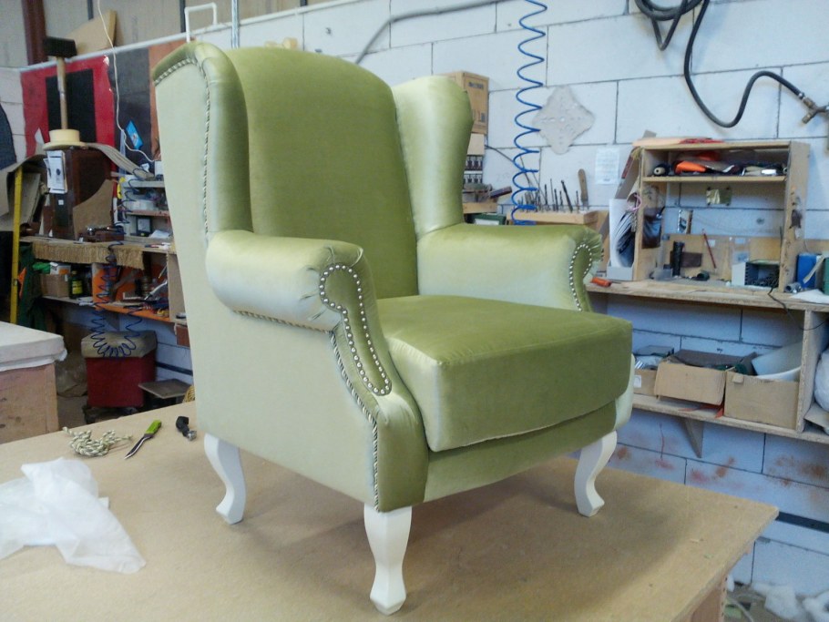 Перетянуть кресло