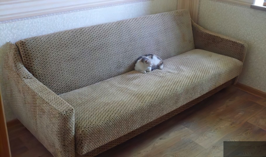 Обивщик мебели