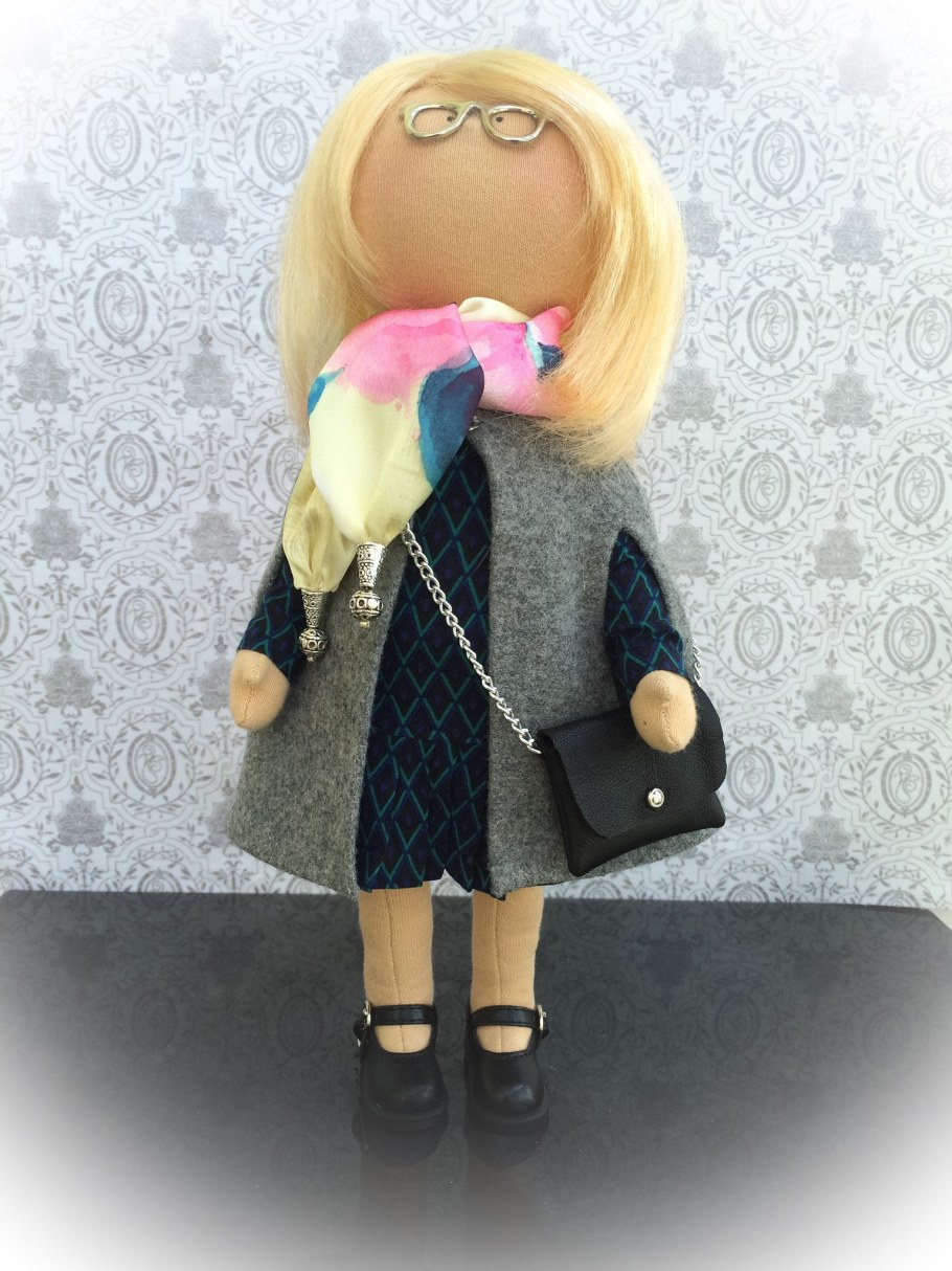 Кукла школьница