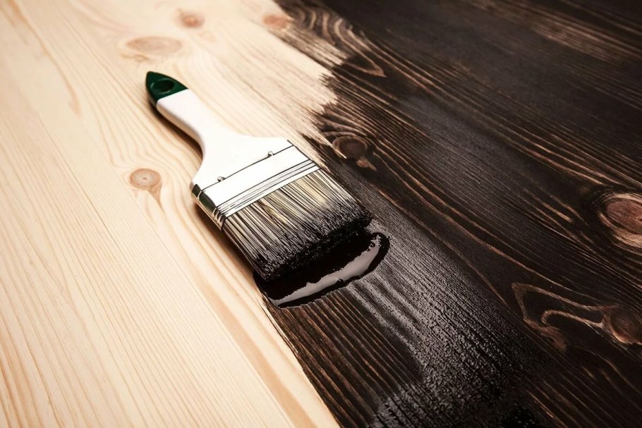 Краска по лаку для дерева