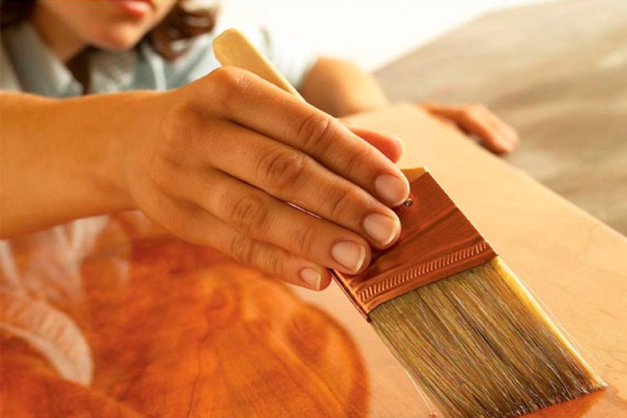 Лакирование деревянных поверхностей