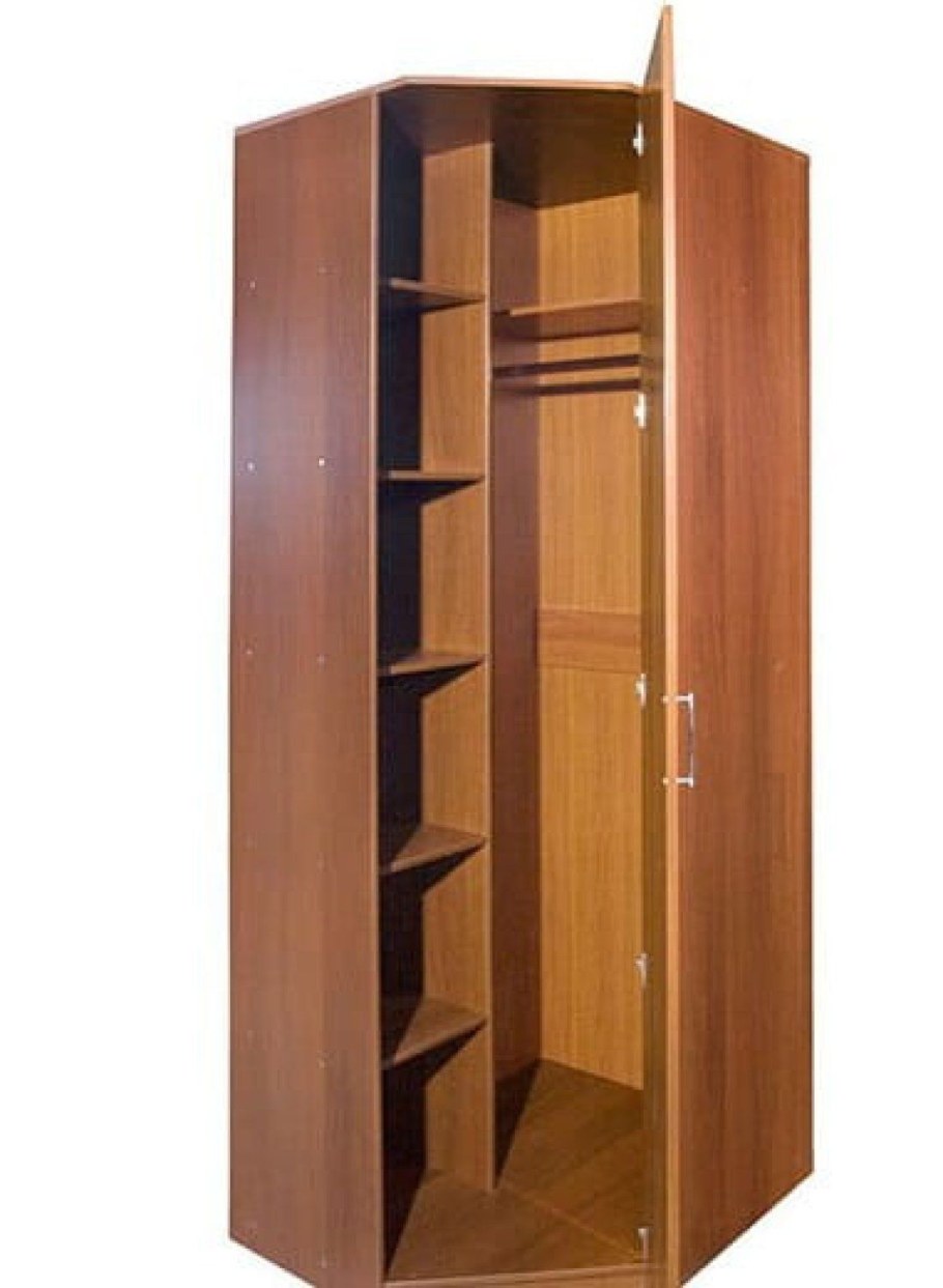 Угловой шкаф изнутри