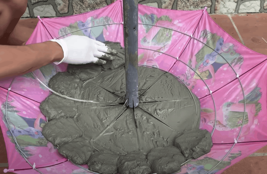 Зонт из цемента