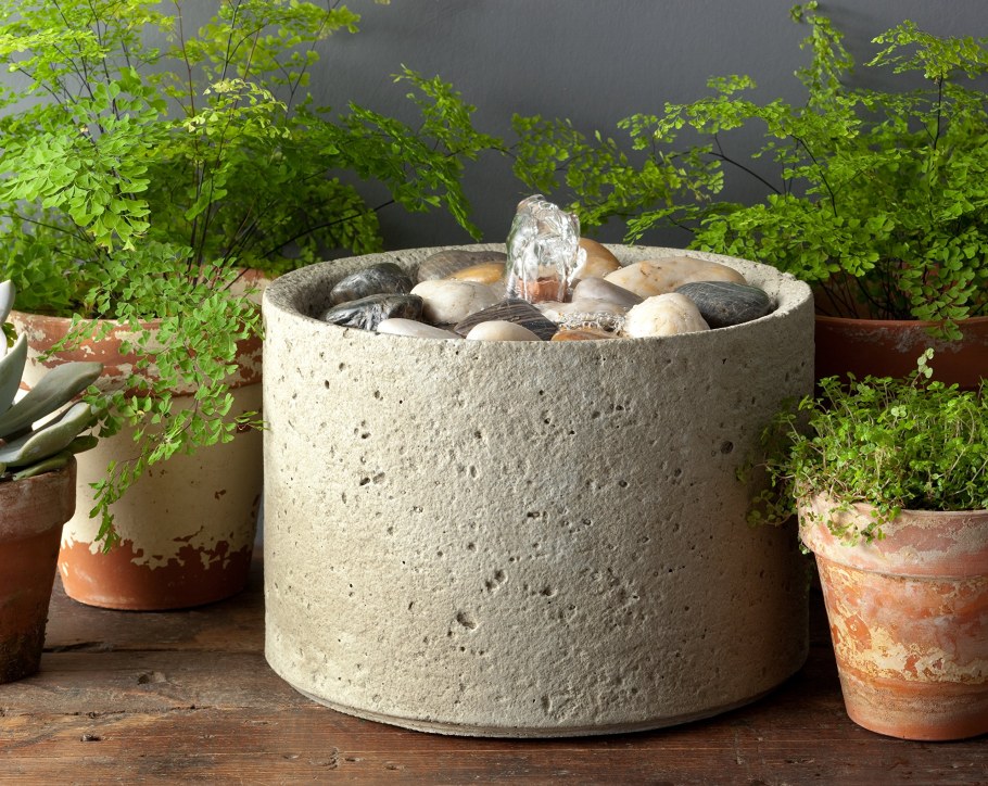 Декор из бетонного кольца