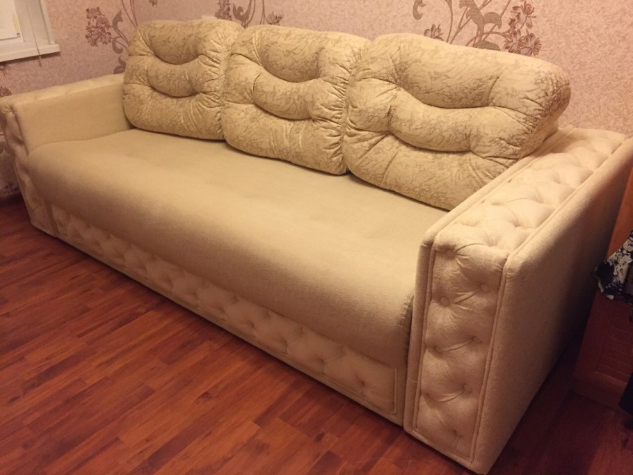 Диваны на Южном рынке