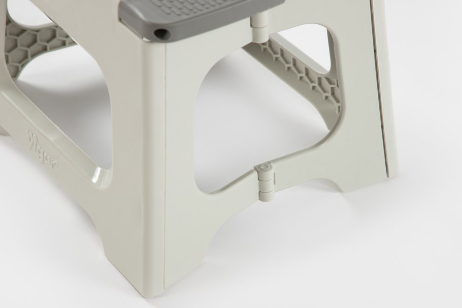 Складной пластмассовый табурет вигар