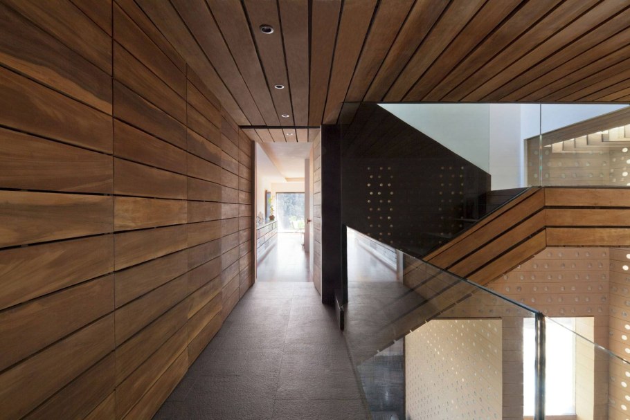 Планкен лиственница потолок