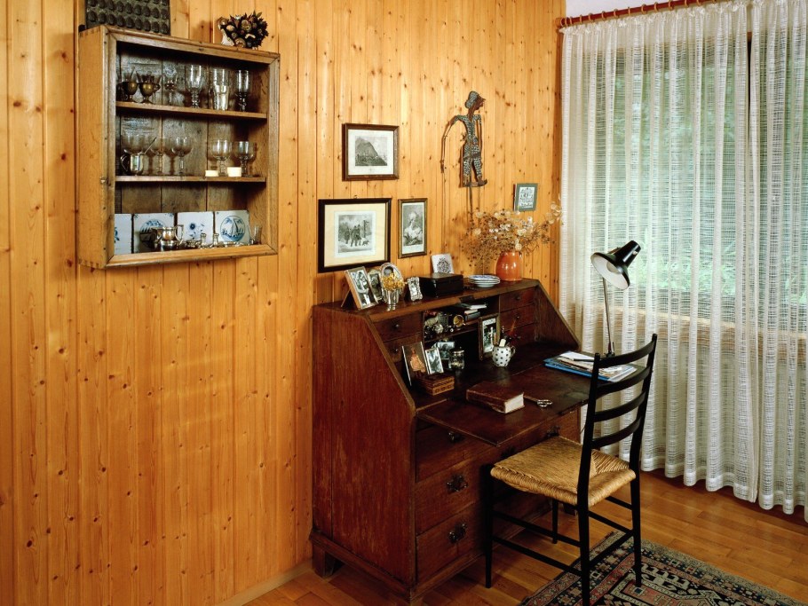 Старая вагонка в интерьере