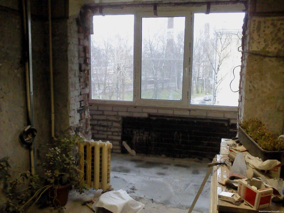 Подоконный блок в кирпичном доме